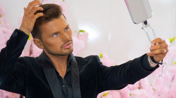 Hombre de 22 años gasta más de 14 mil dólares en cirugías para ser el nuevo 'Ken Humano'