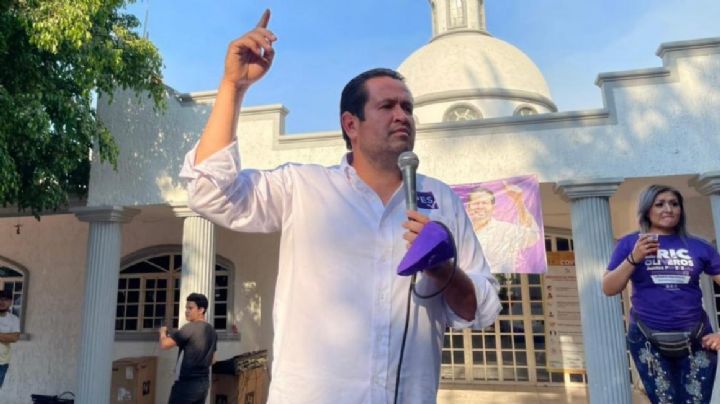 Ataque a suplente del PES por candidatura en Jalisco; encapuchados queman el carro