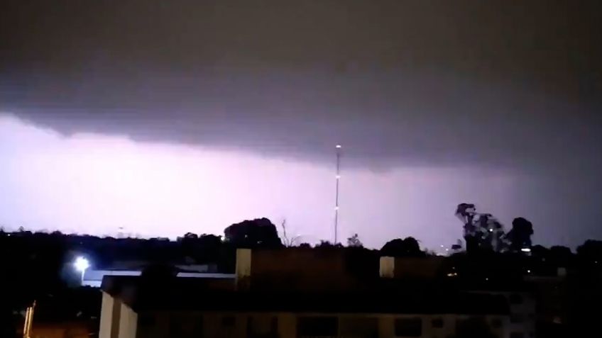 Fuerte tormenta deja inundaciones y MEMES que invaden las redes sociales