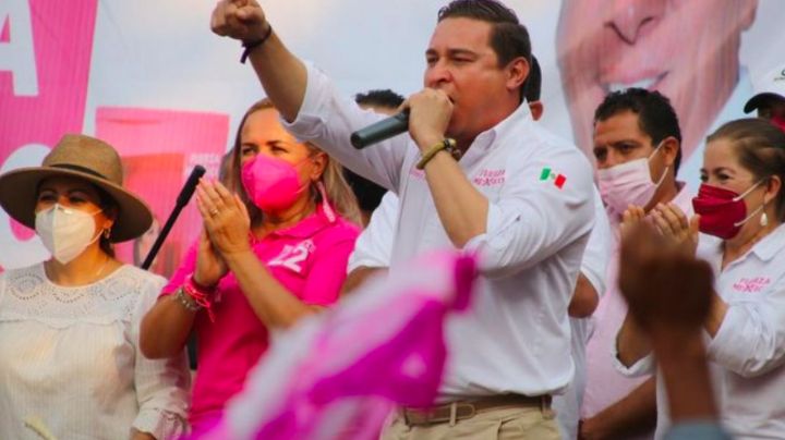 Trasladan a nosocomio al candidato 'El Güero' Alonso por crisis tras ataque armado en Acapulco