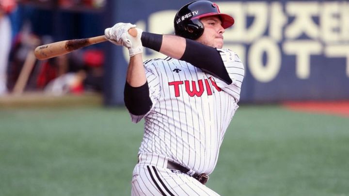 Ya son siete; Roberto Ramos se vuelve a volar la cerca en la KBO