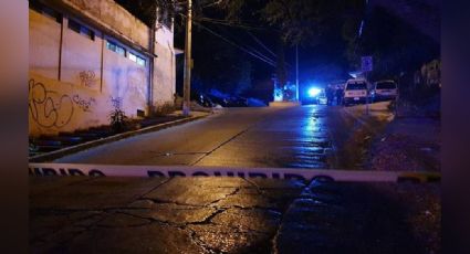 Taxista es asesinado a puñaladas por desconocidos en Guerrero; lo encontraron dentro de su unidad