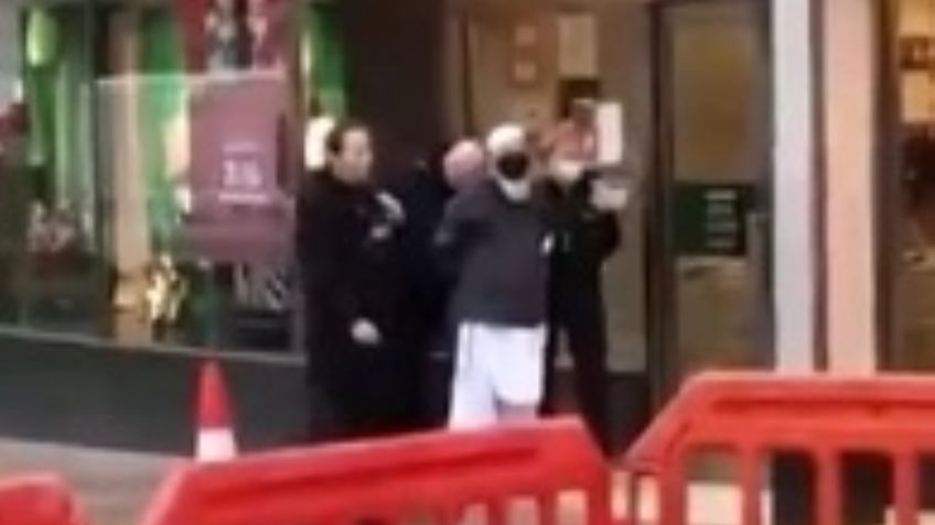 Brutal ataque: Dos mujeres son apuñaladas en el cuello por un hombre; una era una anciana