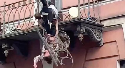FUERTES IMÁGENES: Pareja discute y cae del balcón; testigo graba el aterrador momento