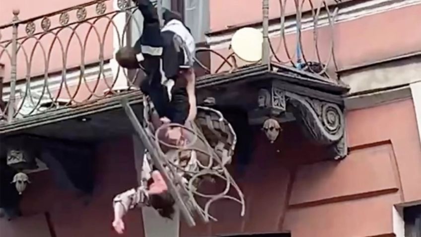 FUERTES IMÁGENES: Pareja discute y cae del balcón; testigo graba el aterrador momento