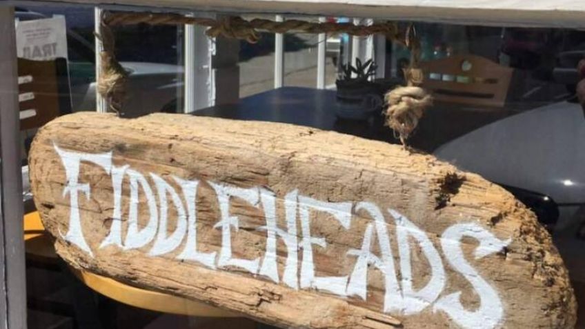 ¡De no creerse! Esta cafetería en EU cobra 5 dólares a quienes usen cubrebocas