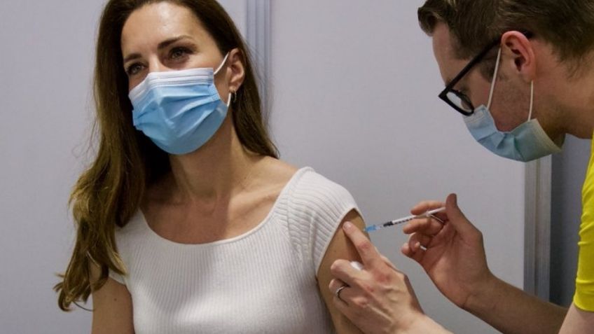 ¡Realeza protegida! Kate Middleton recibe la vacuna contra el Covid-19