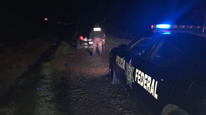 Macabro hallazgo: Era buscado por sus familiares; lo encuentran muerto dentro de auto