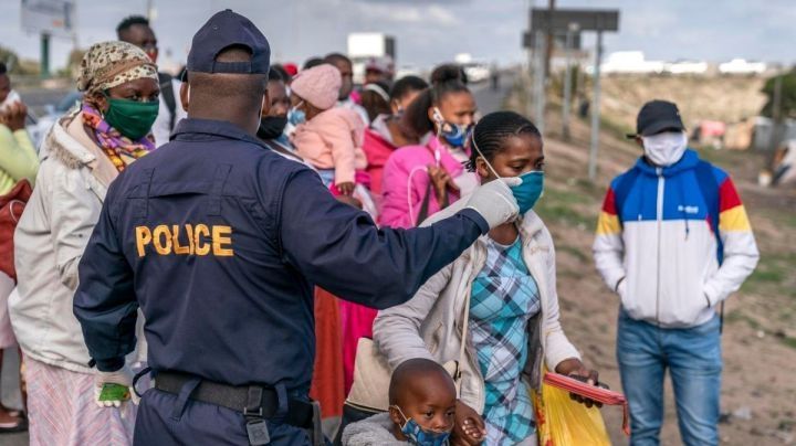 Covid-19: Sudáfrica impone medidas estrictas de confinamiento tras repunte de contagios