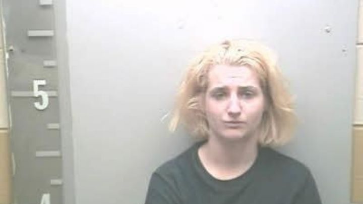 Convictas le salvan la vida a una oficial de prisión que fue atacada por otra reclusa