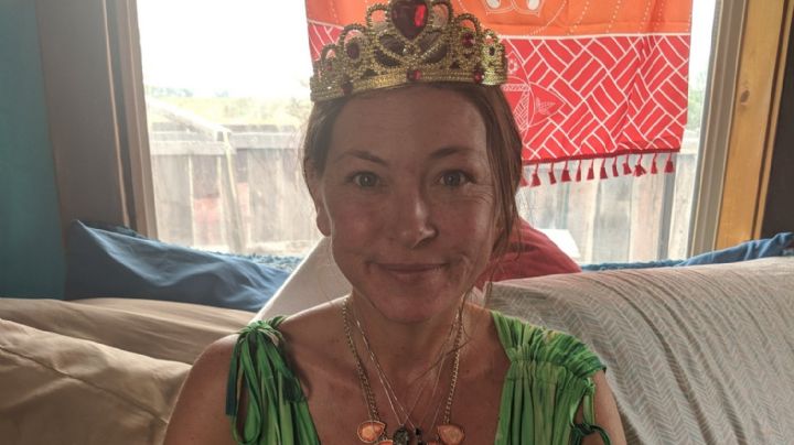 'Love Has Won', el culto que momificó y adornó con luces navideñas el cadáver de su líder