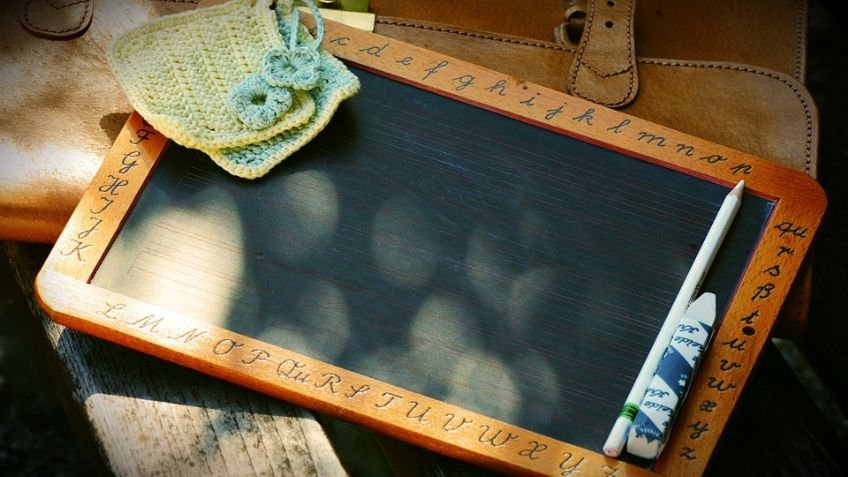 "¡Es ridículo!" Tunden en redes a Burger King por "convertir" sus locales como escuelas