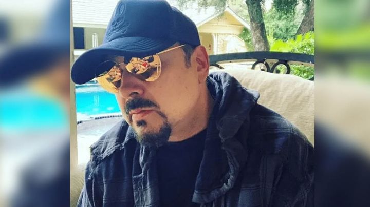 FOTO: Ellas son las tres hermosas mujeres que siempre están detrás de Pepe Aguilar