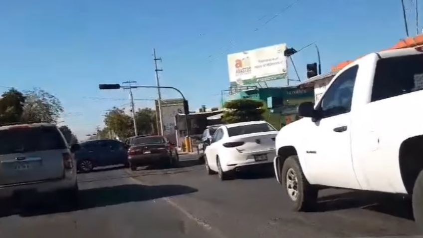 Hermosillo: Aparatoso choque en la Olivares provoca un intenso caos vial