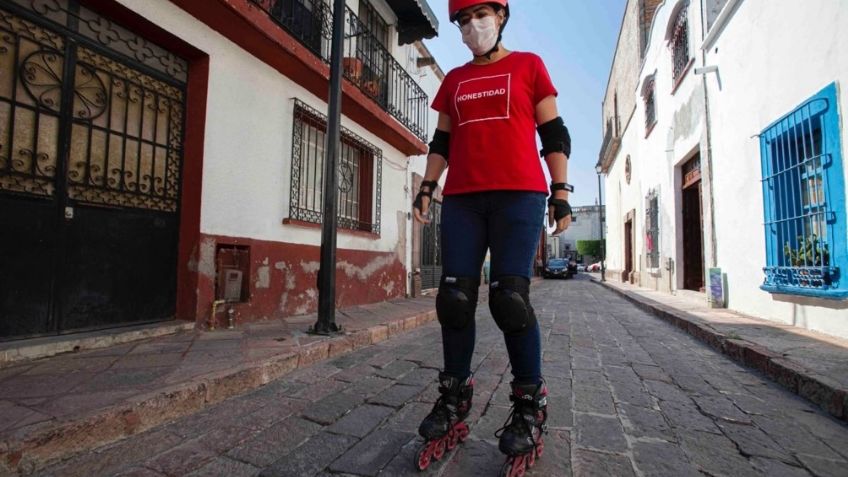 ¡En patines! Esta es la inusual campaña de la candidata a diputada que se ha viralizado