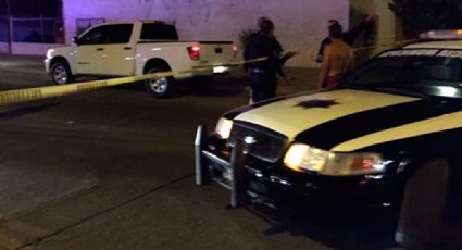 Rafaguean a dos hombres frente a restaurante en Sonora; uno perdió la vida en el lugar