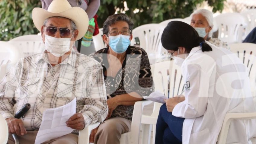 Habitantes de zonas rurales de Cajeme reciben las segunda dosis de la vacuna Pfizer contra Covid-19