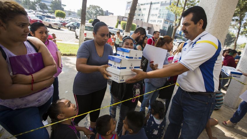 Ciudad Obregón: Recolectan tenis para niños y jóvenes de Cócorit