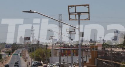 'Resguardan' paneles solares para evitar que se los roben en la entrada norte de Ciudad Obregón