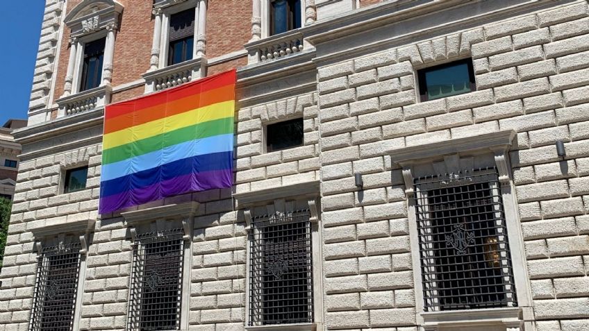 Embajadas de Estados Unidos colgarán la bandera LGBTQ para conmemorar mes del Orgullo Gay