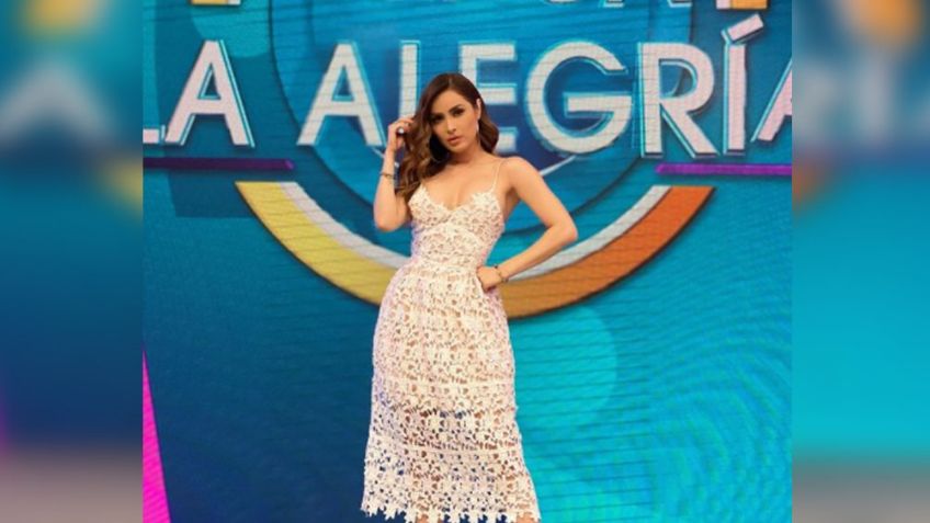 Cynthia Rodríguez modela llamativo atuendo en los foros de TV Azteca y enloquece las redes