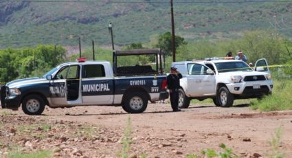 Baleados y torturados: Asesinan a dos hombres y los tiran 'encobijados' en carretera de Sonora