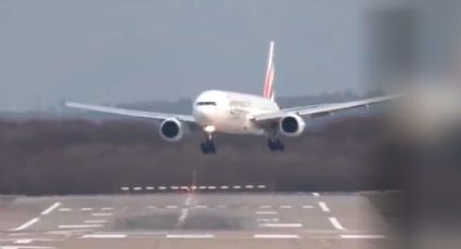 VIDEO: Avión aterriza de emergencia tras amenaza de pasajero por derribarlo en EU