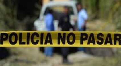 Balean y prenden fuego a un hombre dentro de su auto en el Estado de México