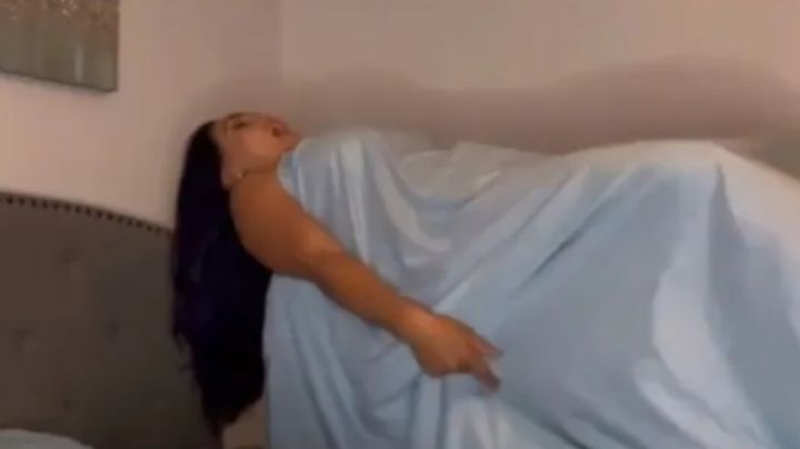 ¡De terror! Tiktoker actúa estar poseída por un demonio para ver la reacción de su esposo