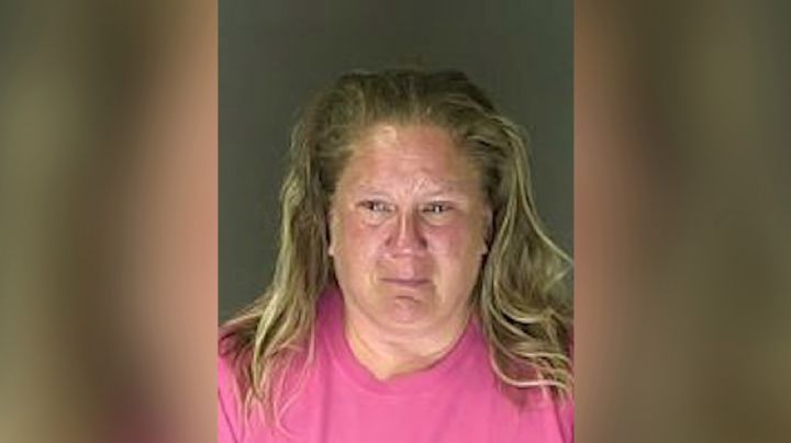 Cuidadora es acusada de abusar sexualmente de varios niños; provocó la muerte de uno