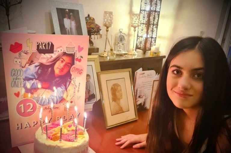 Semina Halliwell, de 12 años, se suicidó tras sufrir de acoso y burlas en Internet