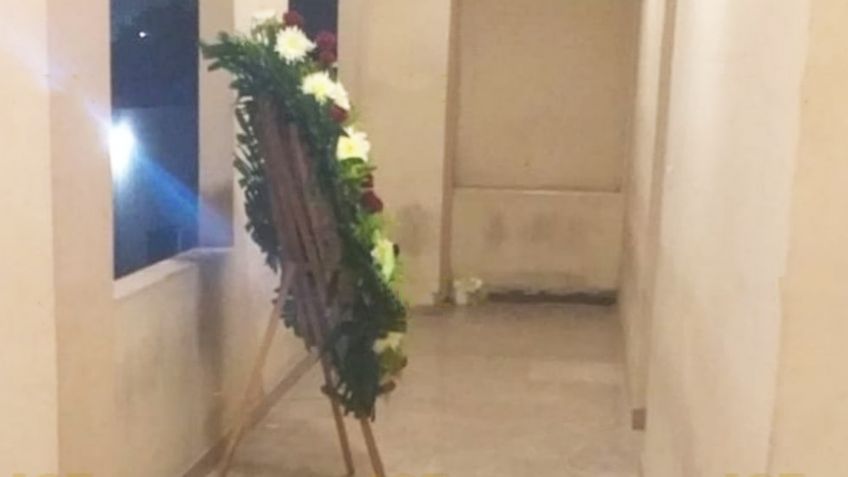 Investigan corona fúnebre entregada a pareja en Ciudad Obregón; se trataría de una amenaza