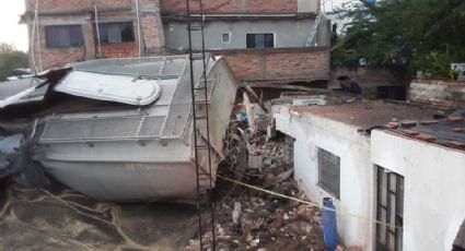 Tragedia en Jalisco: Tren se descarrila y deja un muerto y tres heridos; vagones aplastaron casas