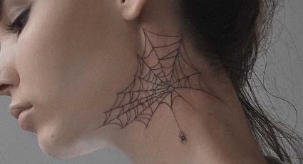 Olvídate de los collares con estos asombrosos tatuajes para mujeres en el cuello