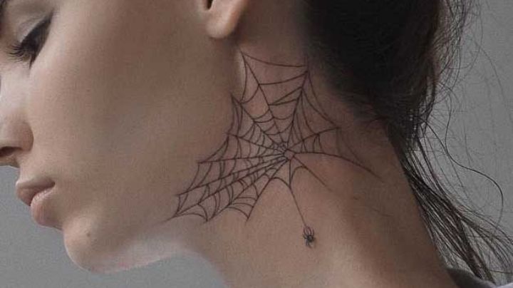 Olvídate de los collares con estos asombrosos tatuajes para mujeres en el cuello