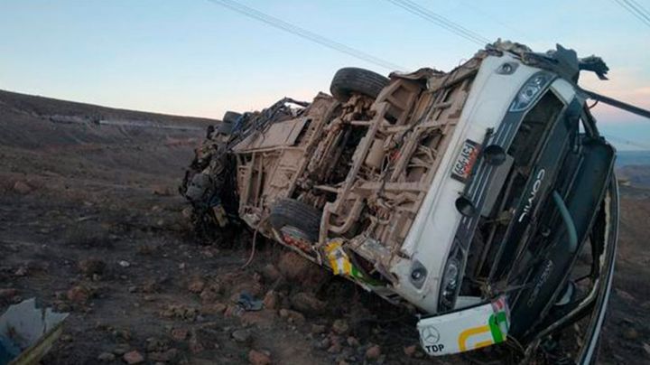 Lamentable suceso: Se eleva a 27 el número de muertos por accidente de autobús en Perú