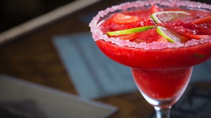 Consiéntelo en este Día del Padre con un rico daiquiri de chamoy; ideal para el calor
