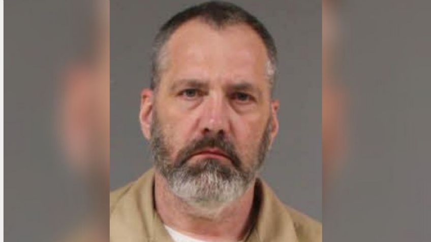 Papá confiesa que grabó a las amigas de su hija desnudas y culpó del hecho a su hijo