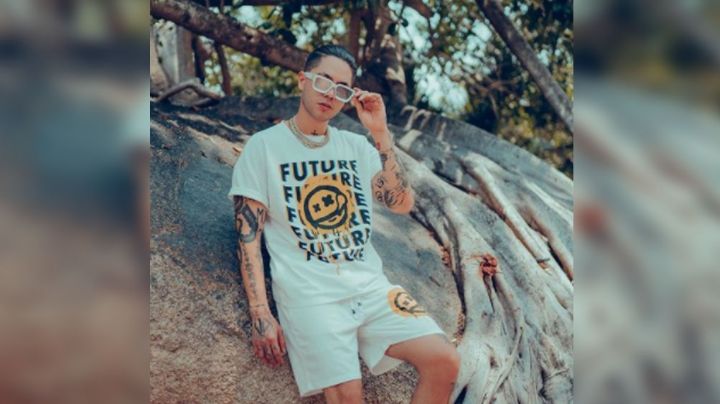 Juan de Dios Pantoja llama la atención con FOTOS en atuendo playero ¿y crea controversia?