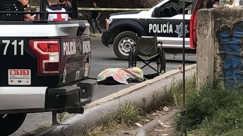 Terror en Jalisco: Estaba en su silla de ruedas; acribillan a hombre y lo dejan tirado en la calle