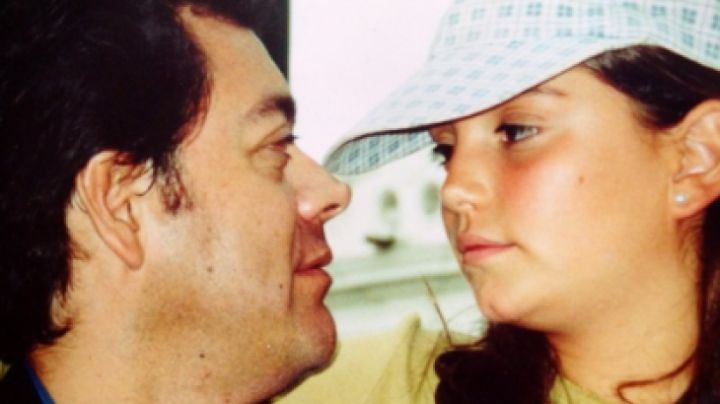 FOTO: Regina Blandón felicita a Roberto Blandón por el Día del Padre ¡muy a su manera!