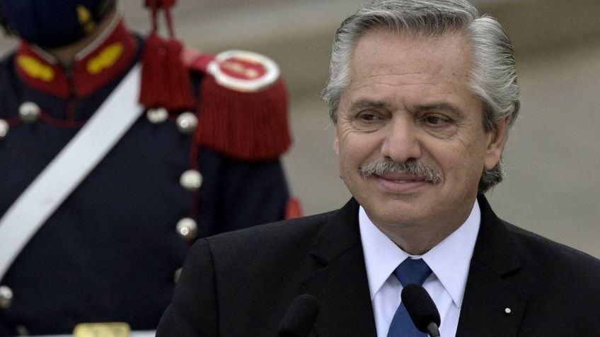 VIDEO: Presidente de Argentina improvisa y causa nueva polémica durante un discurso