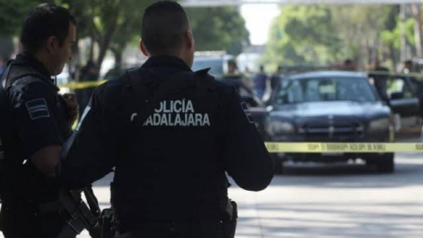 Asesinato en Guadalajara: Pareja caminaba cuando los acribillan; ella murió y él está herido