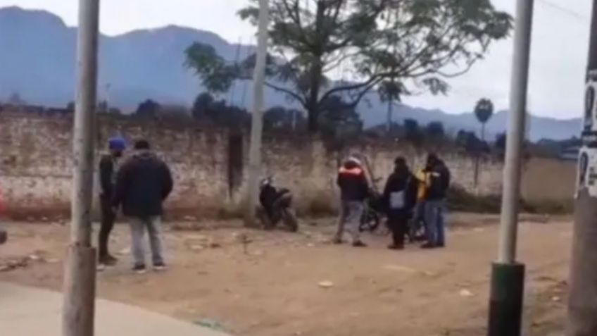 Dos jóvenes se enfrascan en violenta riña con arma blanca y de fuego; ambos fallecieron