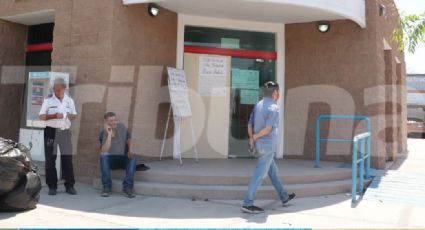 Ciudad Obregón: Empleados del Centro de Salud Sur trabajan bajo protesta