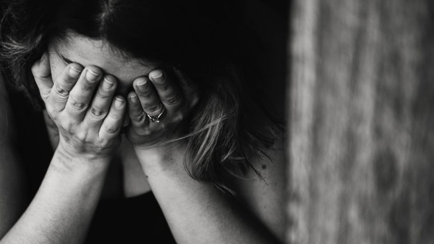 Javier enamora a una mujer en un gimnasio; la vende a varios hombres para que la violen