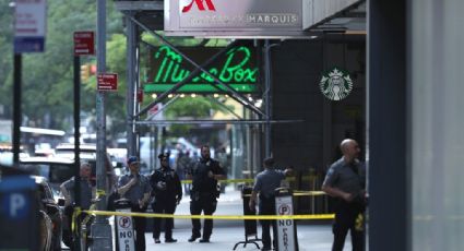 ¡De terror! Turista termina herido de bala cuando caminaba por Times Square con su familia