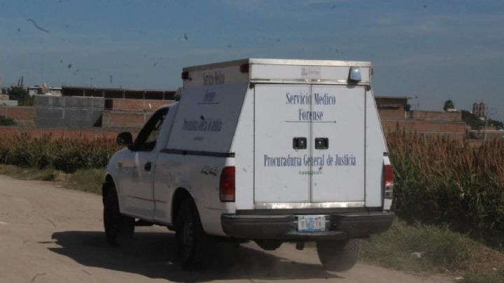 Hallan a un hombre muerto cerca de la carretera federal; estaba envuelto en plástico