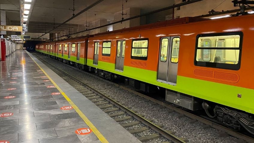 Hallan el cadáver desnudo de un policía en una concurrida estación del metro en la CDMX
