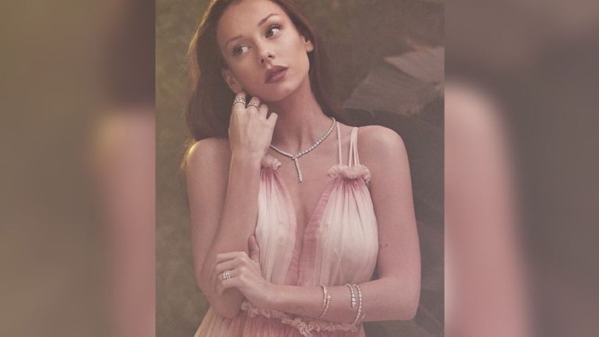 Ester Expósito luce como Barbie y encanta a sus fans con vestuario en color rosa